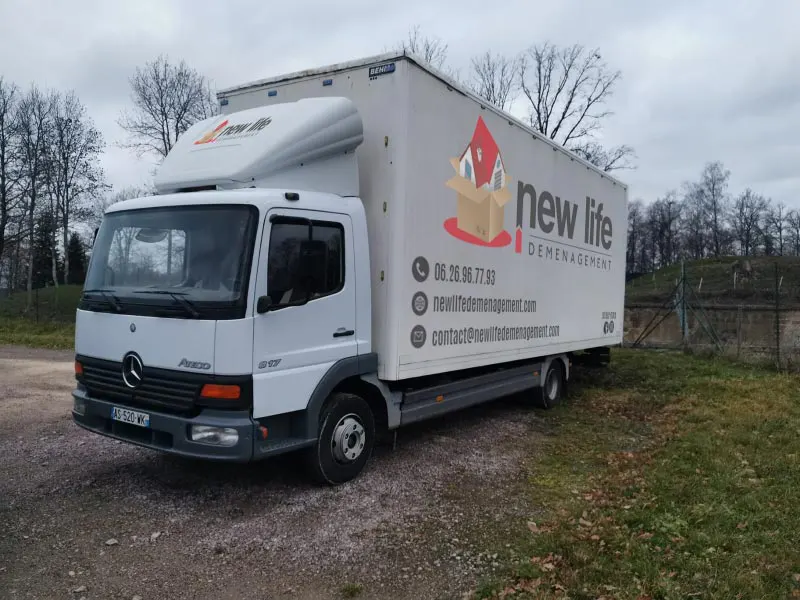 Camion de déménagement New Life Déménagement