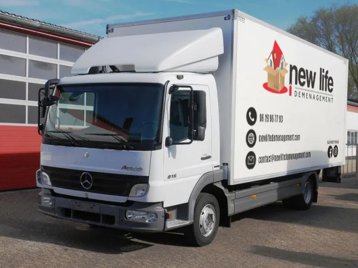 Camion de déménagement New Life Déménagement